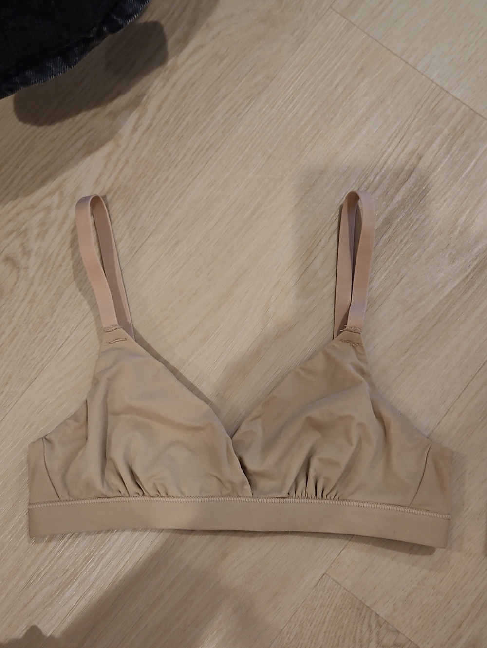 SKIMS Fits Everybody Crossover Bralette